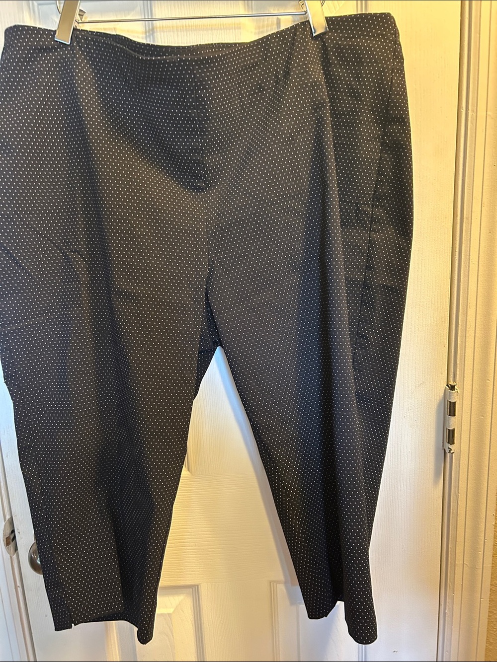 Chico's Black with white dots Capri Pants NWT